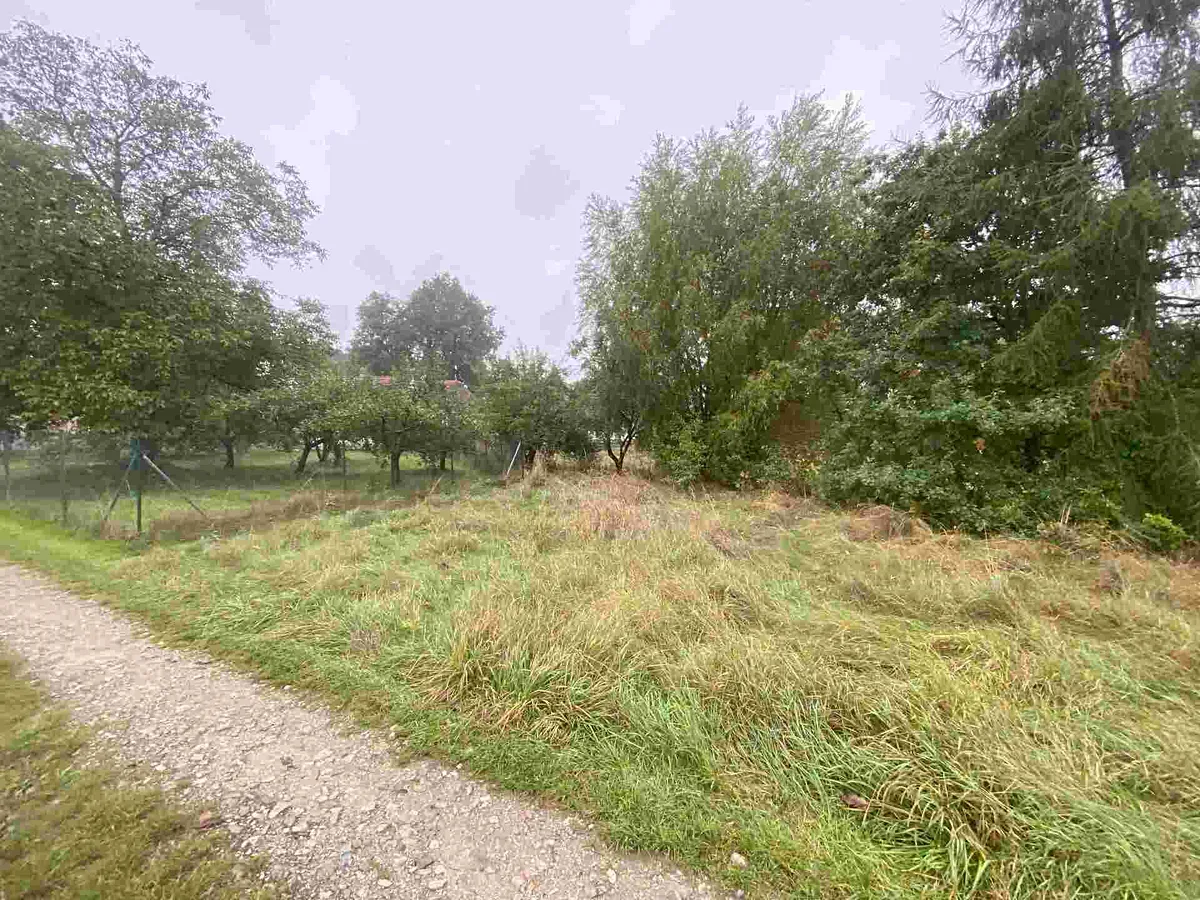 Prodej stavebního pozemku 588 m²